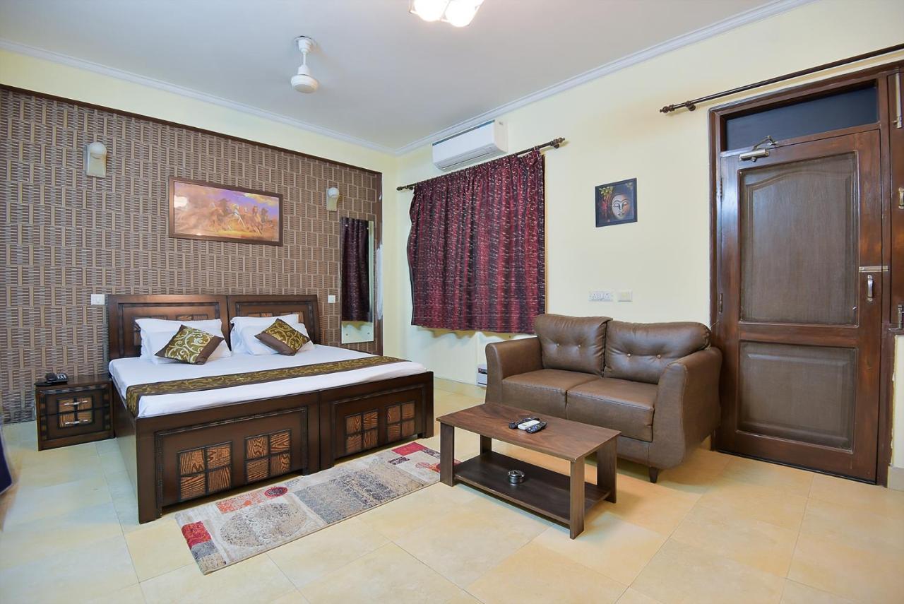 Studio Serviced Apartments Near Fortis Hospital Gurgaon Dış mekan fotoğraf